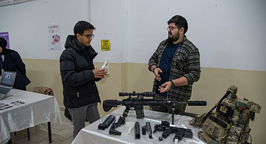 Savunma sanayi devleri OMÜ Mühendislik Fakültesi’nde öğrencilerle buluştu